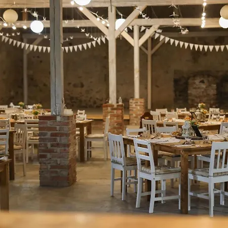 Statek Jakubov 게스트하우스 3*